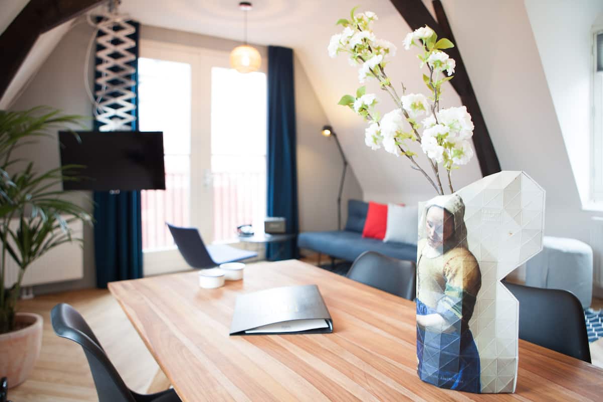 Apartment, 1 Bedroom | Living area