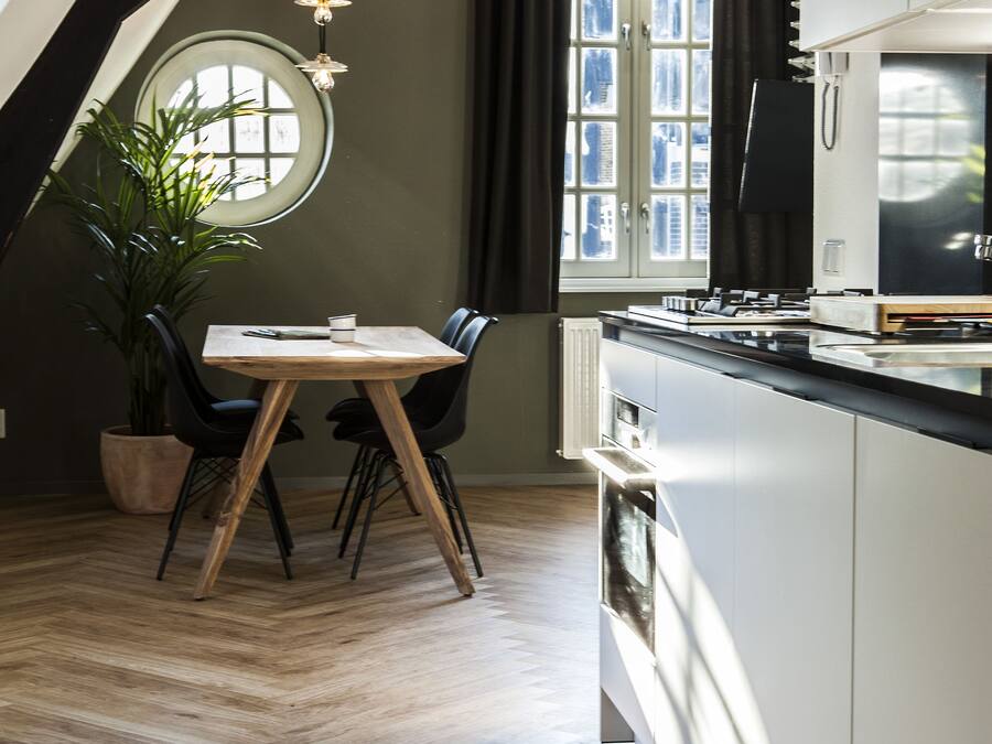 Apartment, 1 Bedroom | Private kitchen | Fridge, microwave, oven, stovetop