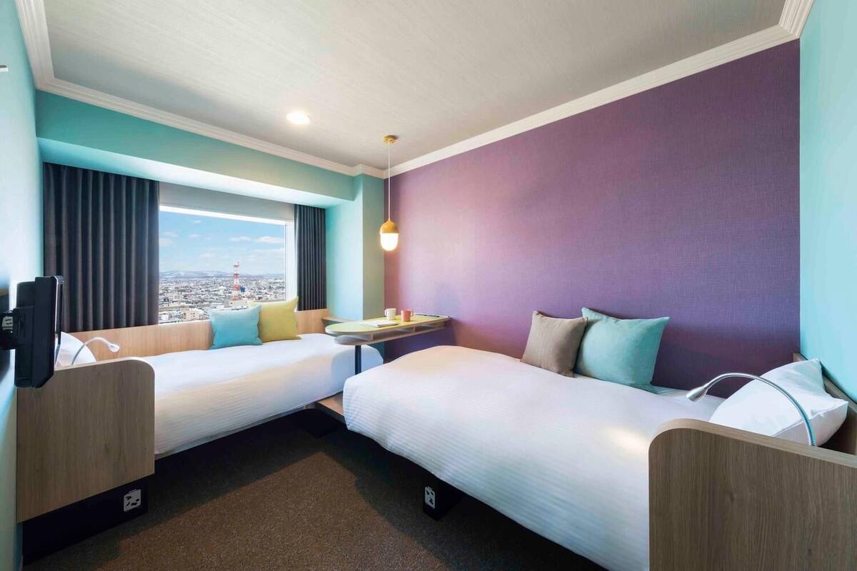 Premium bedding, desk, free WiFi, bed sheets