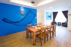 Svit - 5 sovrum (Ocean Theme) | Matservice på rummet