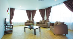 Living area - Hard Rock VIP Guest House (Mersing)