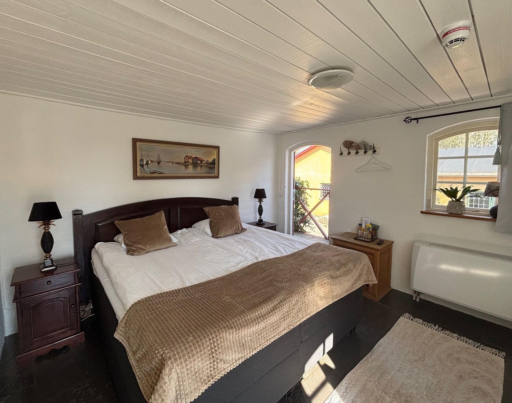 Standard Double Room | Individually decorated, individually furnished, iron/ironing board