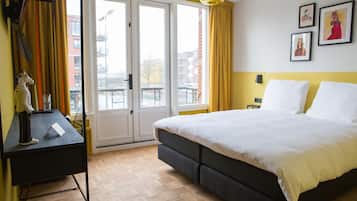 Deluxe kamer, balkon | Uitzicht op de stad