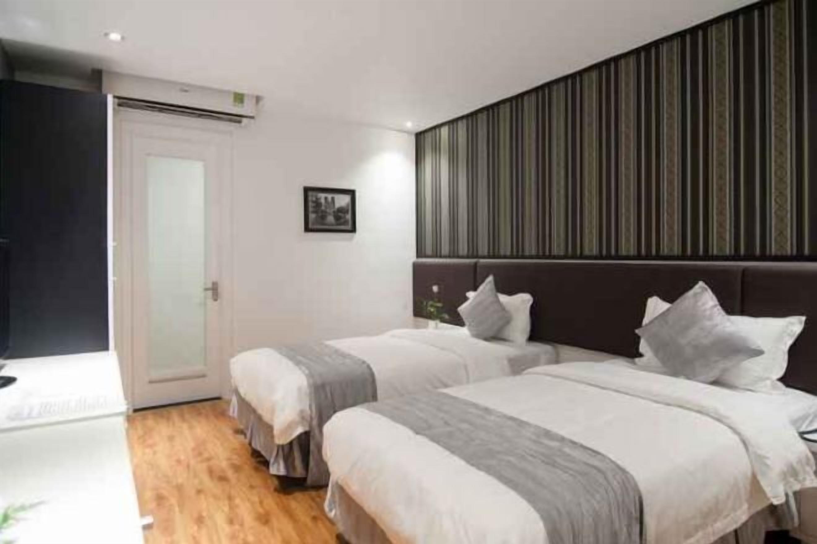 迷你吧、客房內保險箱、書桌、免費無線上網