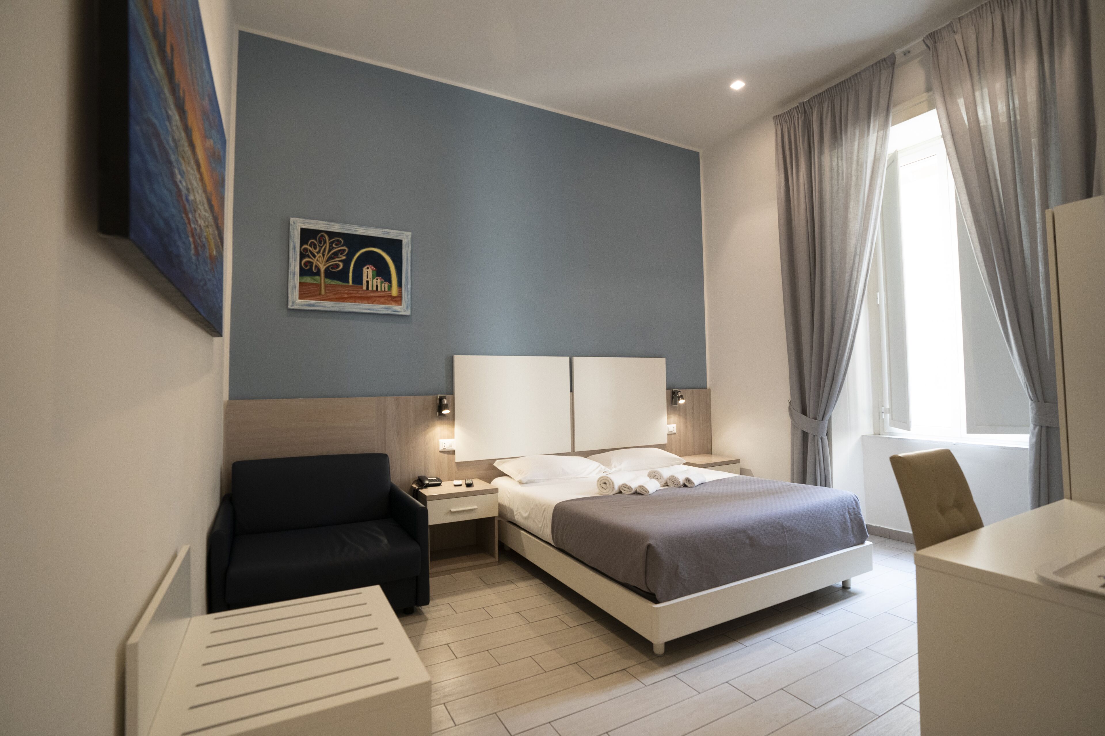 Chambre Double Majestueuse, vue cour intérieure