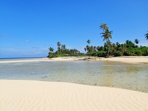 On the beach, scuba diving - Central View - Maldives (Maamendhoo)