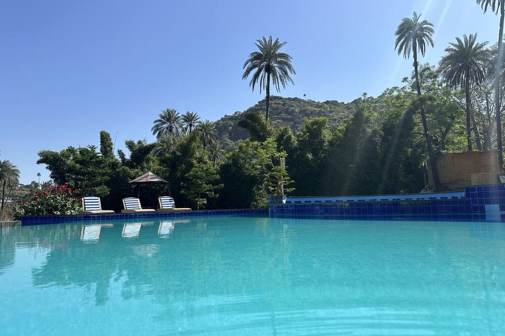 Achal Resort