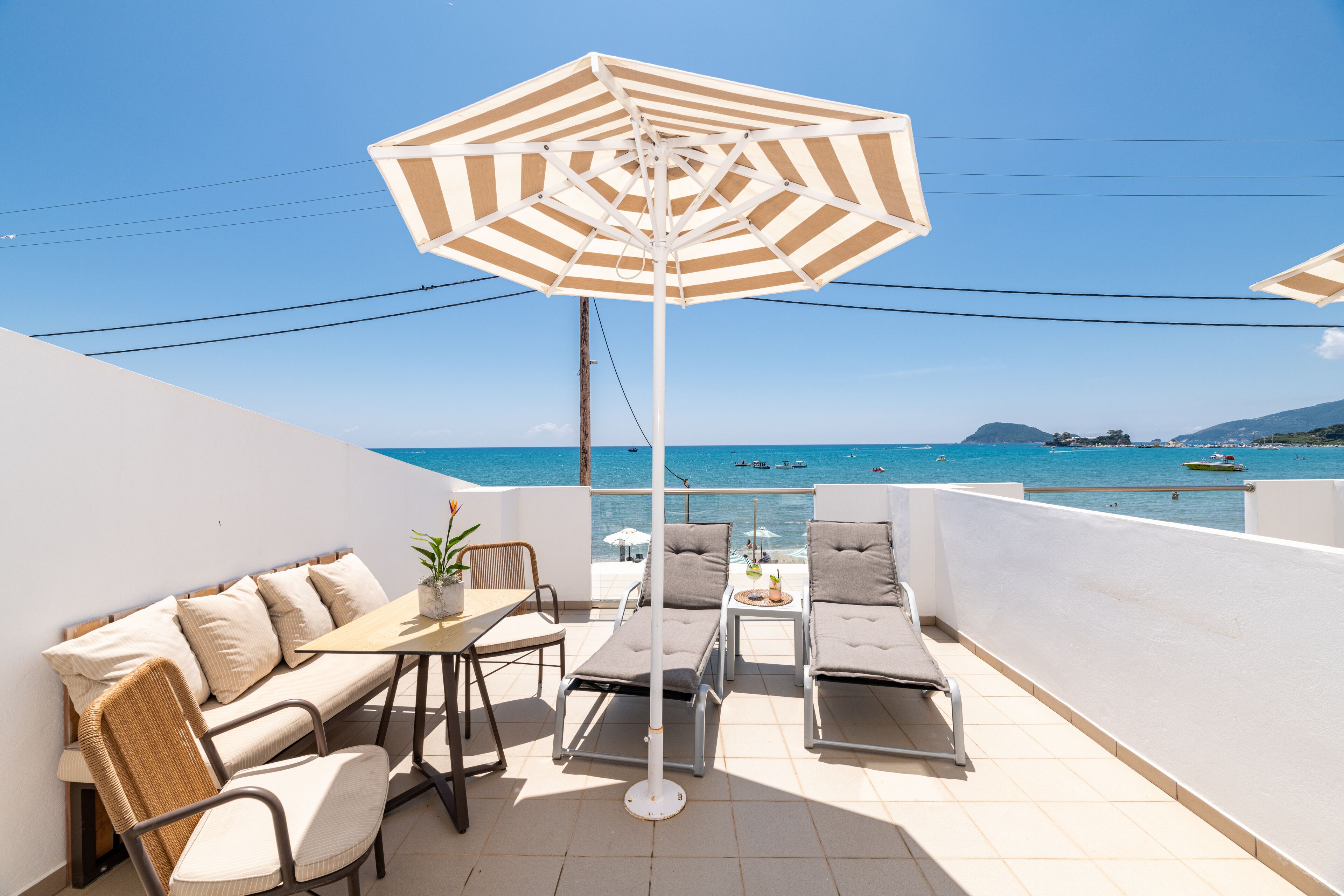 Apartamento, 2 quartos, varanda | Terraço/pátio