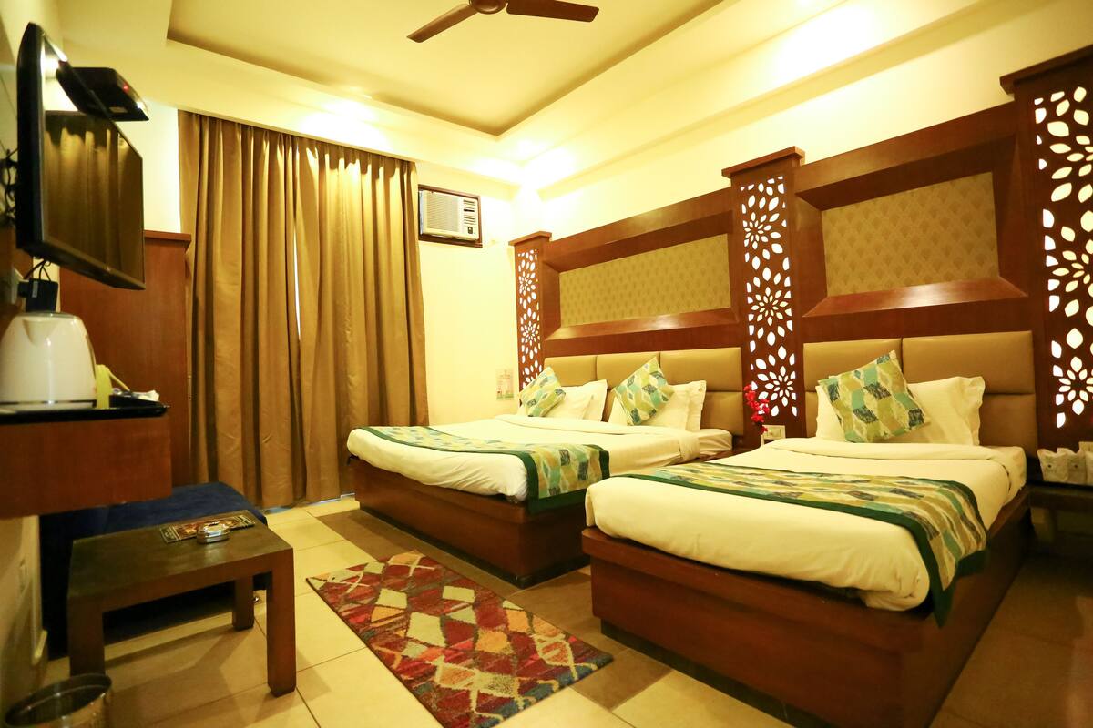 Kamar Triple | Kedap suara, tempat tidur lipat/tambahan, dan Wi-Fi gratis