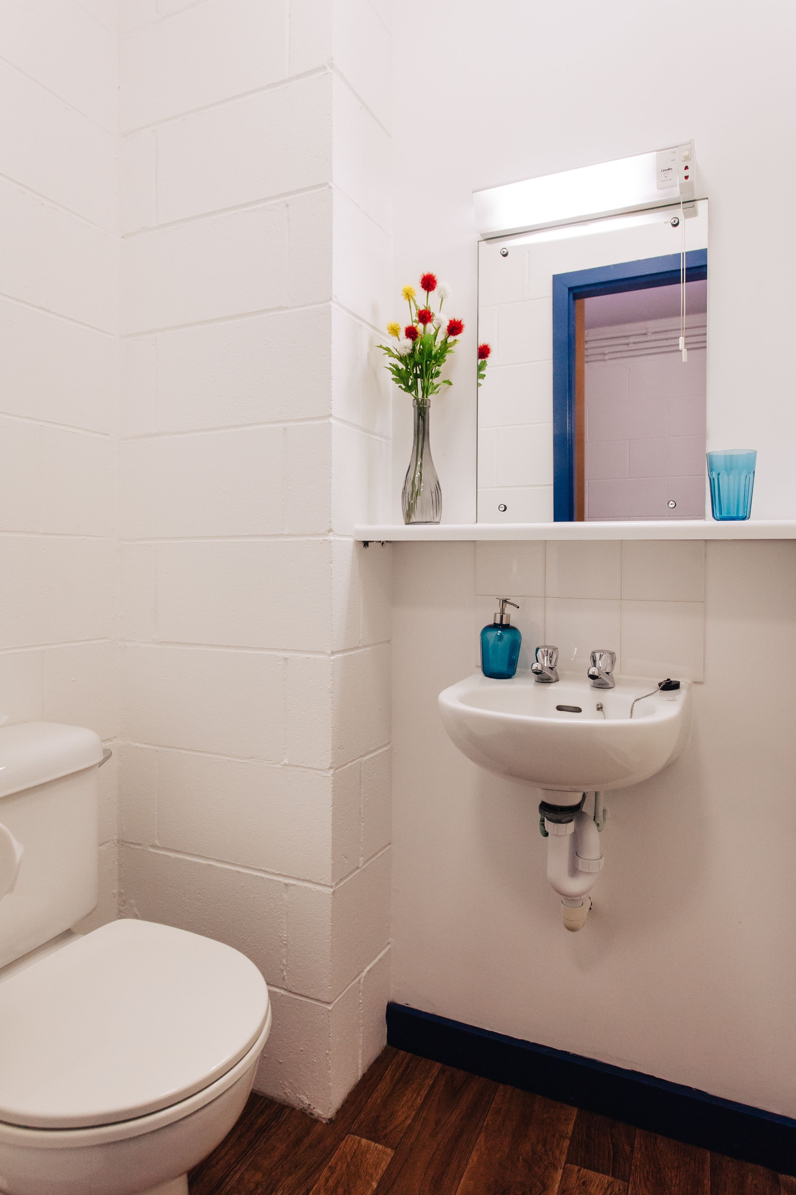 shower, free toiletries, towels