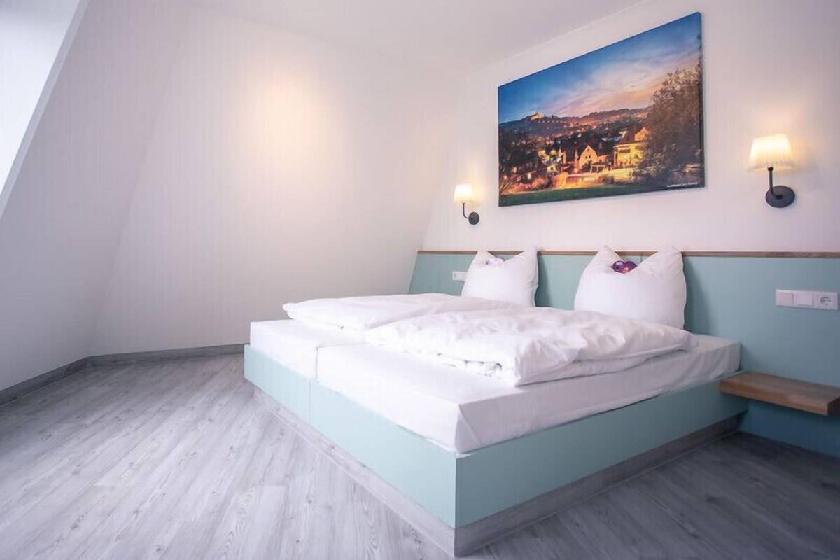 Bureau, chambres insonorisées, Wi-Fi gratuit, draps fournis