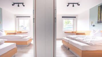 Schreibtisch, schallisolierte Zimmer, kostenloses WLAN, BettwÀsche