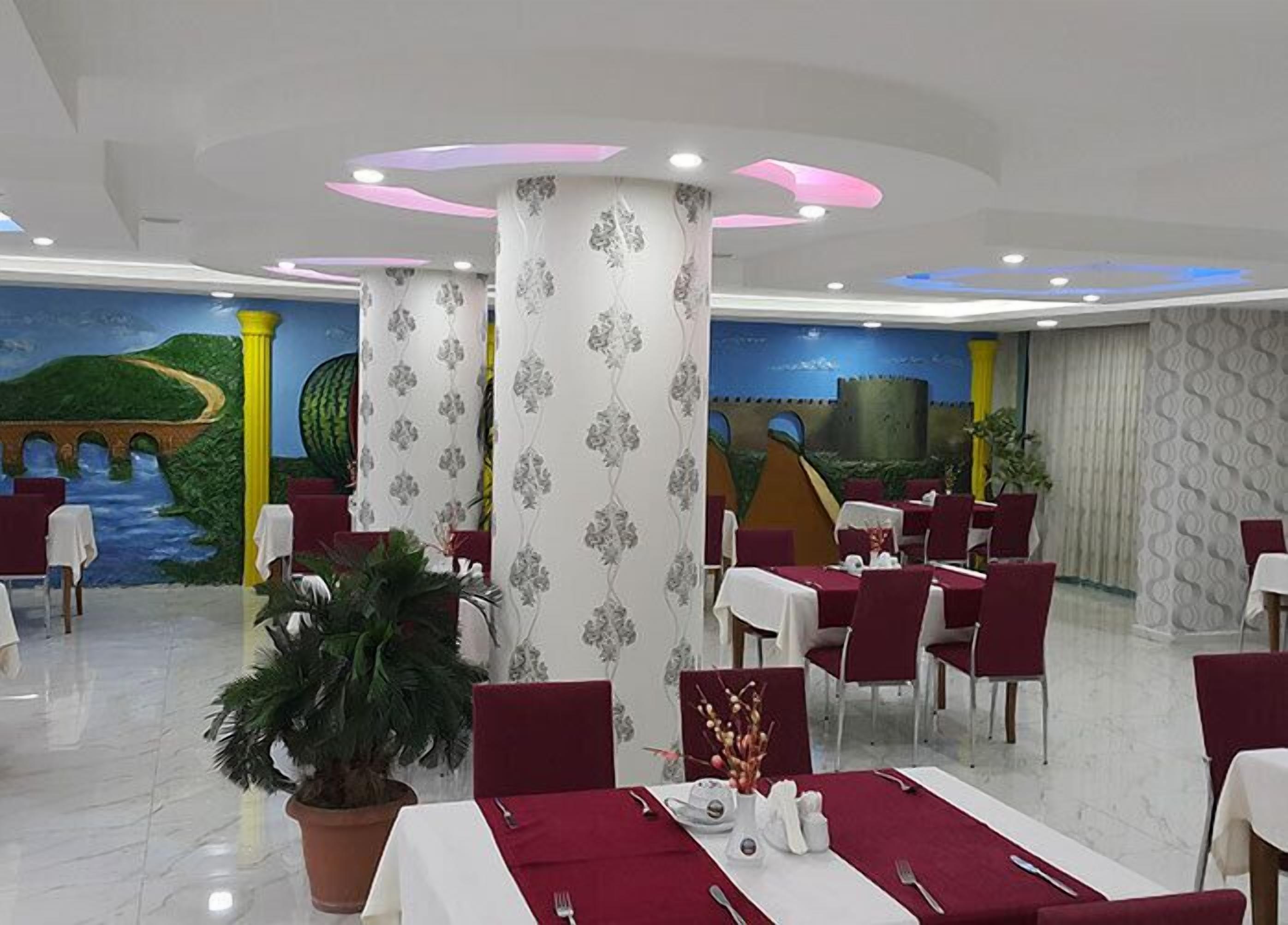 2 restaurants, breakfast, lunch, dinner served; turkish cuisine