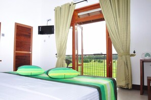 1 bedroom, desk, iron/ironing board, free WiFi