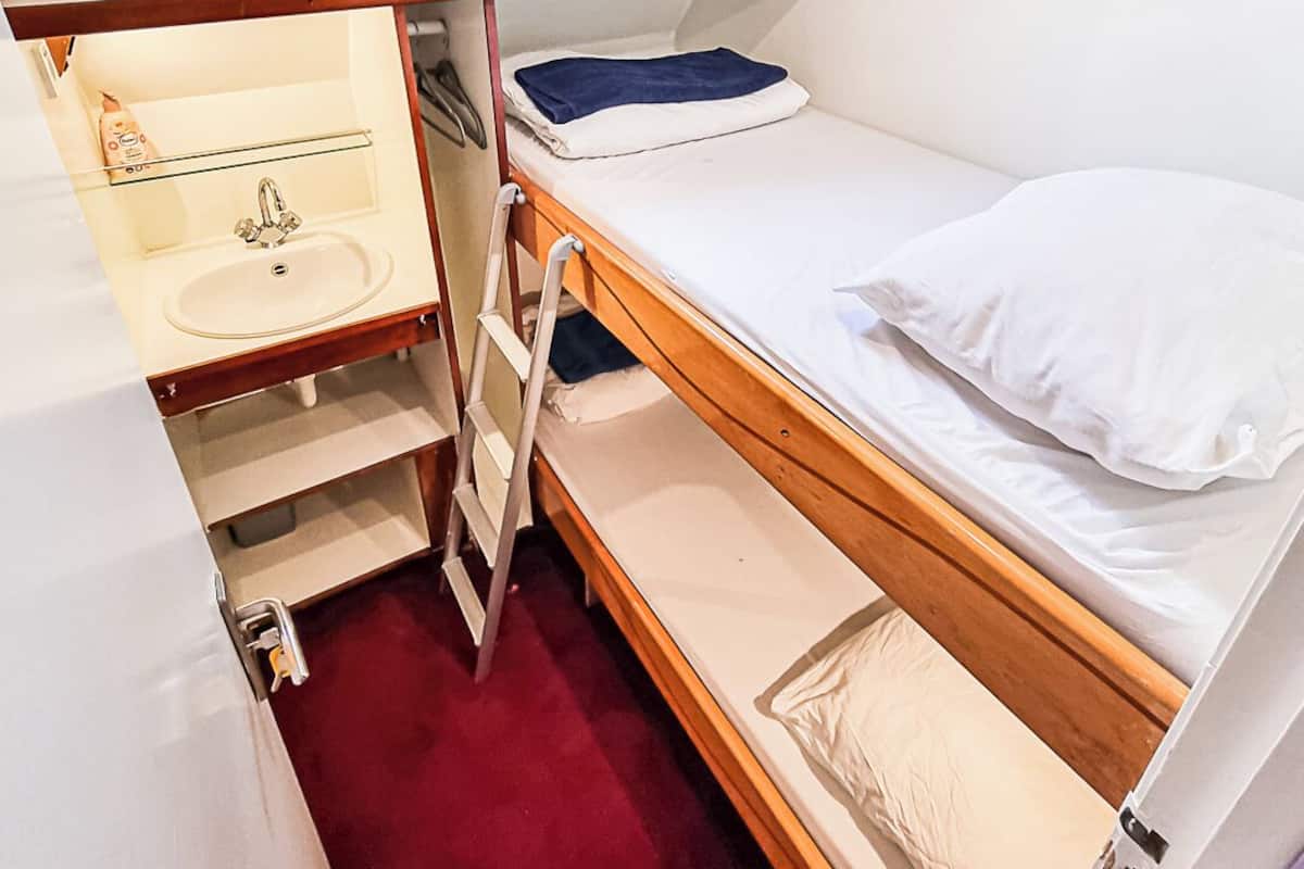 Quadruple Room | In-room safe, rollaway beds