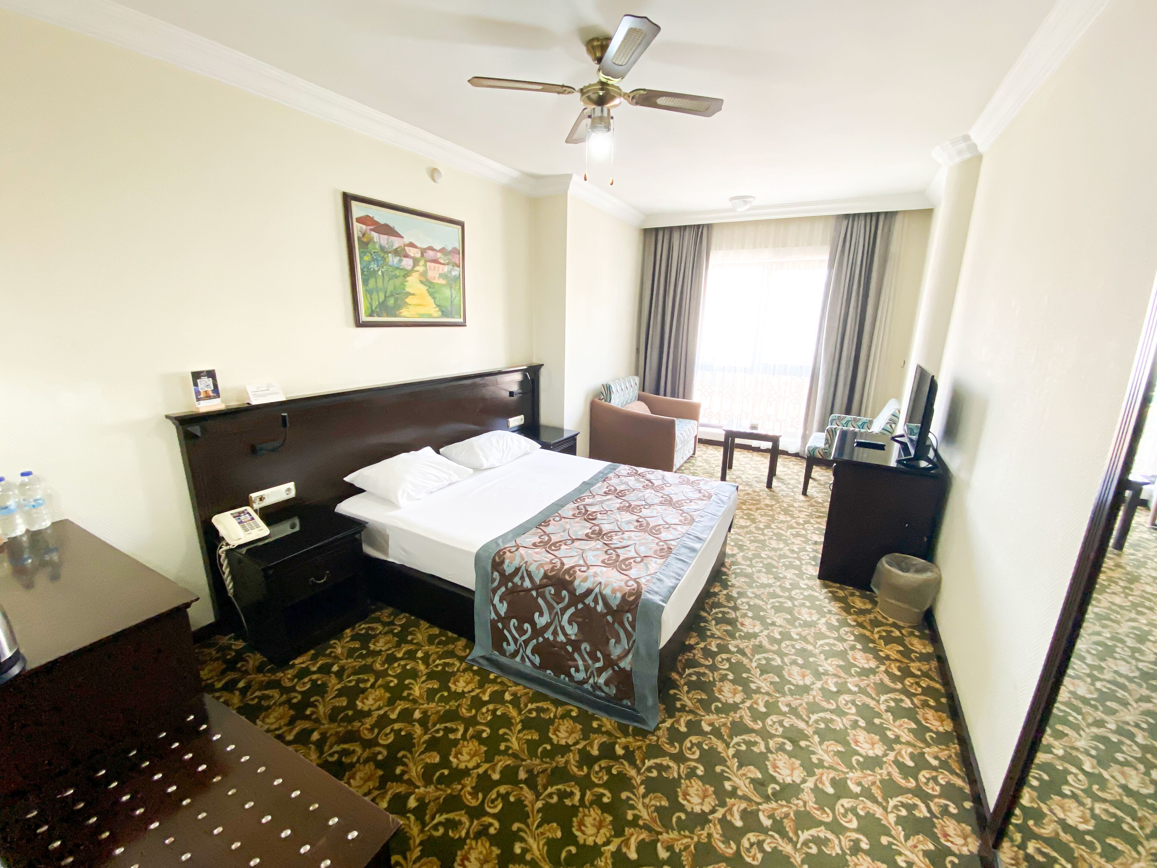 Phòng đôi hoặc 2 giường đơn Tiêu chuẩn | Minibar, bàn, bàn ủi/dụng cụ ủi quần áo 