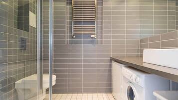 Design Studio, 1 Double Bed with Sofa bed | Bathroom | Shower, hair dryer, towels