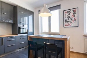 Design Studio, 1 Double Bed with Sofa bed | Private kitchen - Bizzi LuxSolidarnosci Studio (Warsaw)