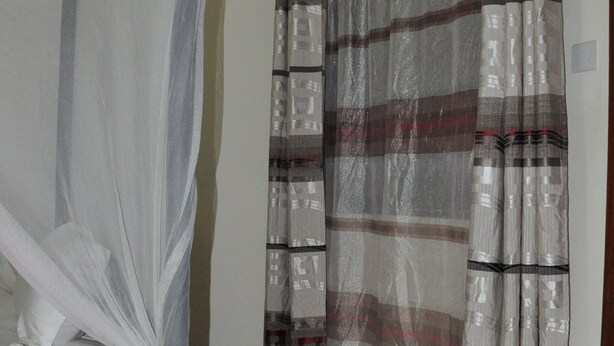 Deluxe Double Room, 1 King Bed - Six Eight Motel (Arusha)