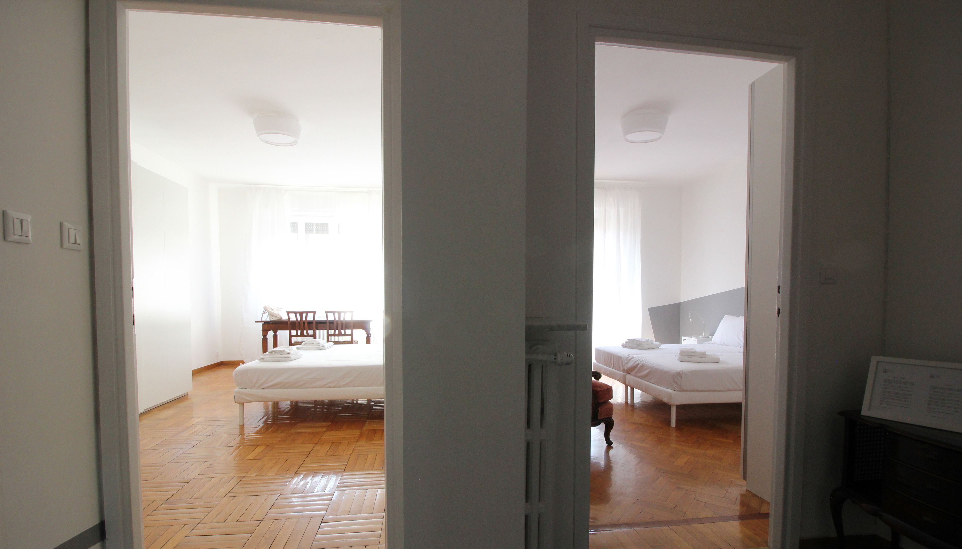 Leilighet (2 Bedrooms) | 2 soverom, skrivebord for bærbar PC, strykejern/-brett og barnesenger