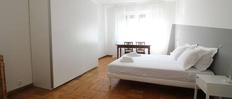 Apartment (2 Bedrooms)