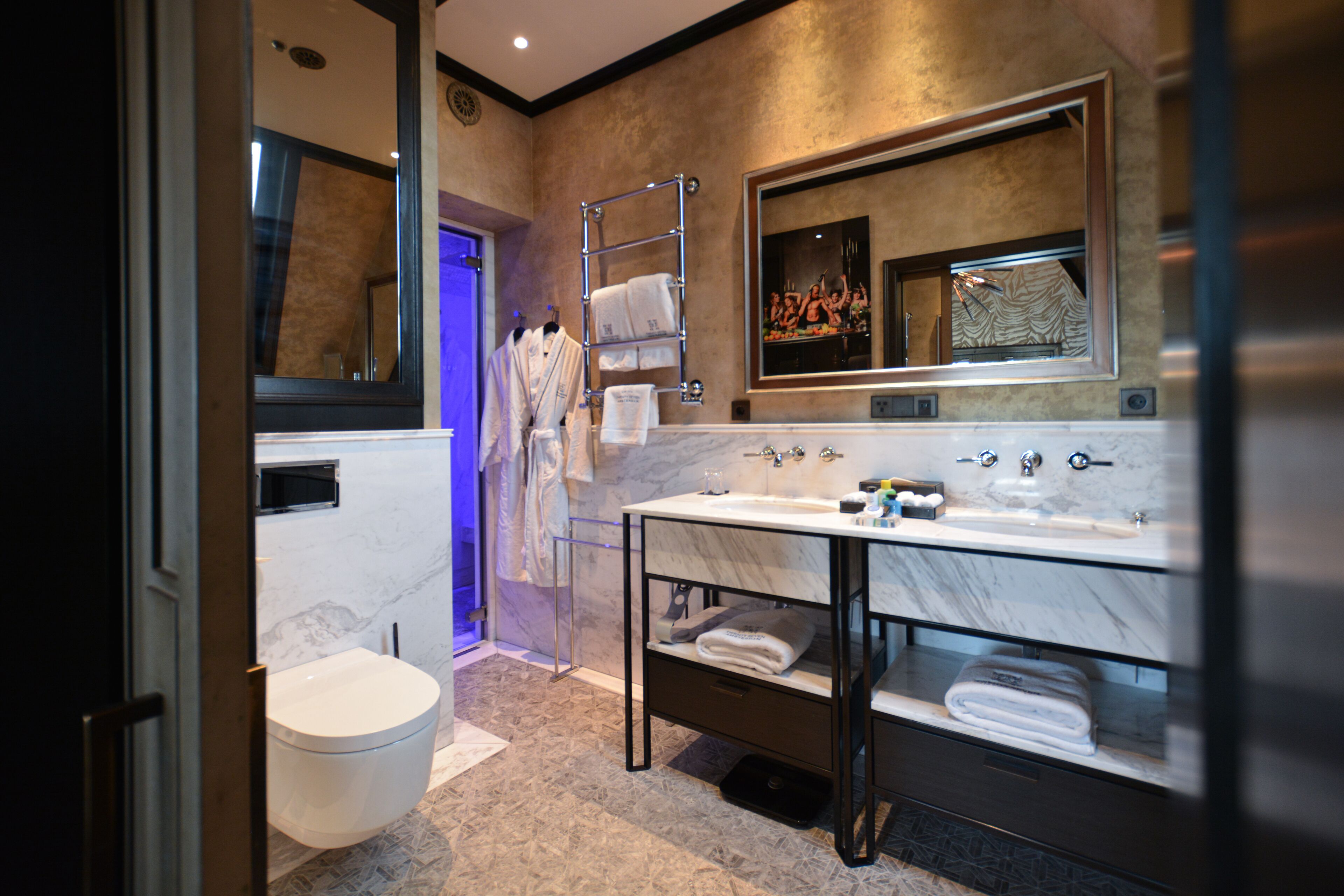 rooftop stage suite | bathroom | separate bathtub and shower, jetted bath, hydromassage showerhead