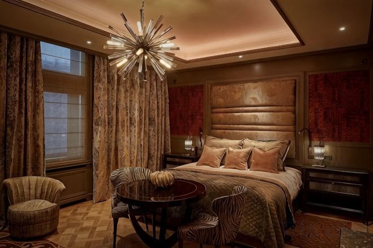 Ropa de cama de alta calidad y minibar (con algunos artículos gratuitos)