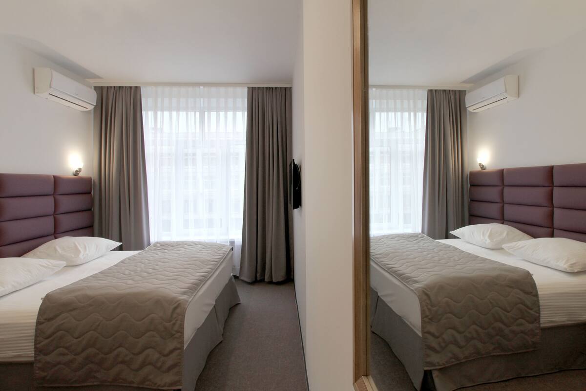 In-room safe, iron/ironing board, free cots/infant beds, free WiFi