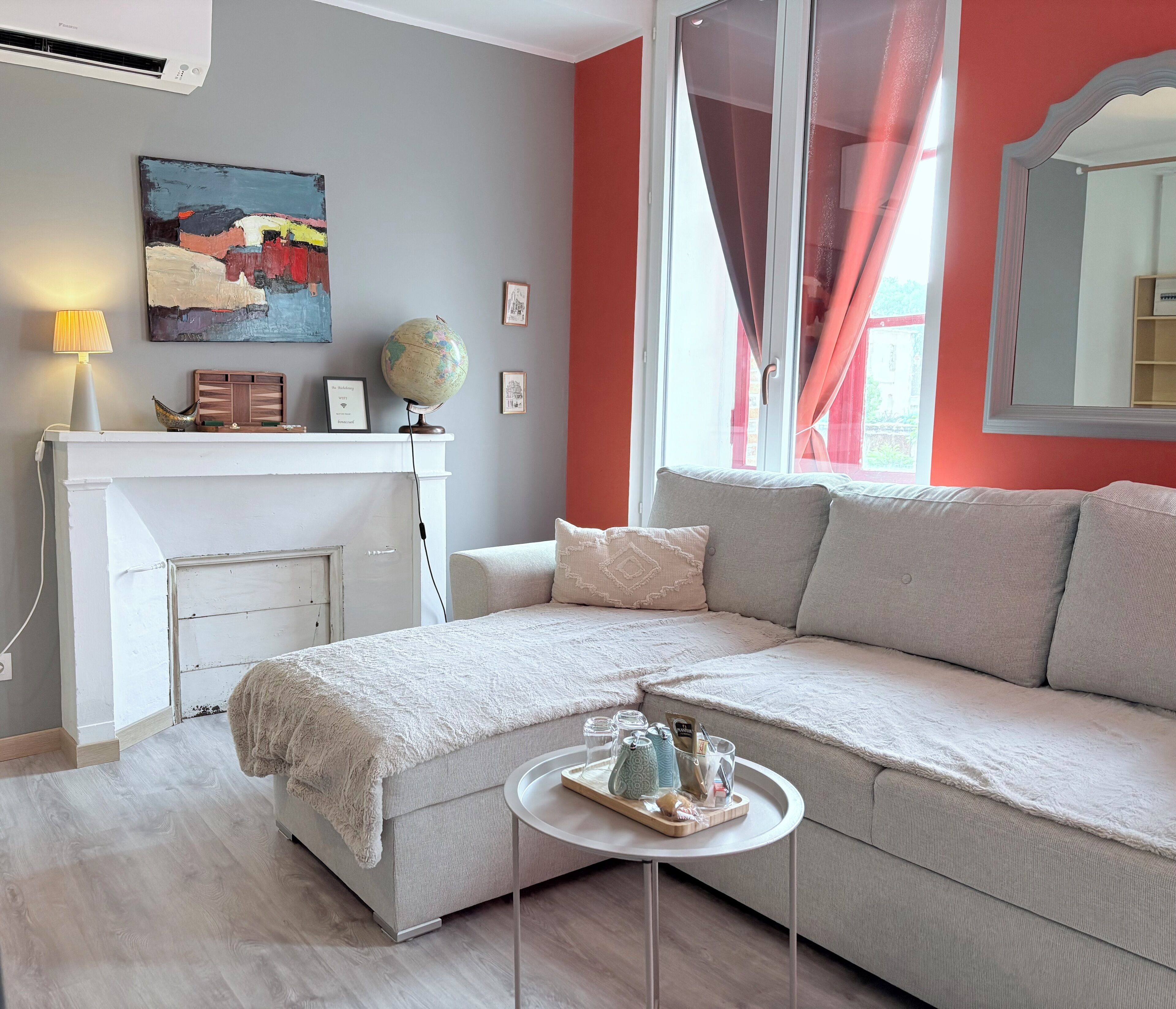 Suite (Joseph Marius Ramus) | Executive lounge