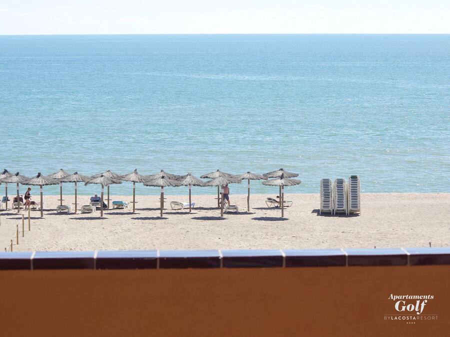 Appartement, 2 slaapkamers, uitzicht op zee (air conditioning) | Uitzicht op strand/zee