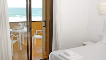 Apartment, 2 Bedrooms, Sea View | Terrace/patio