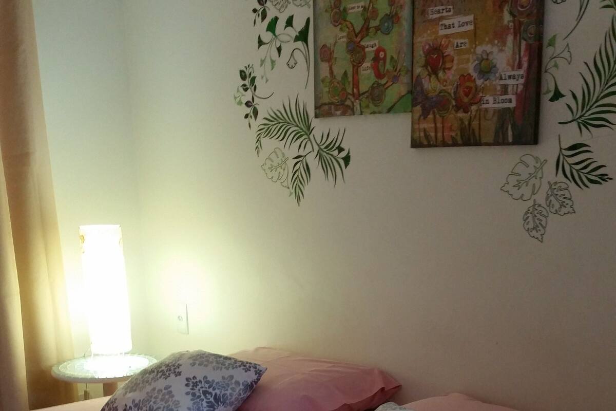 Minibar, blackout curtains, free WiFi, bed sheets