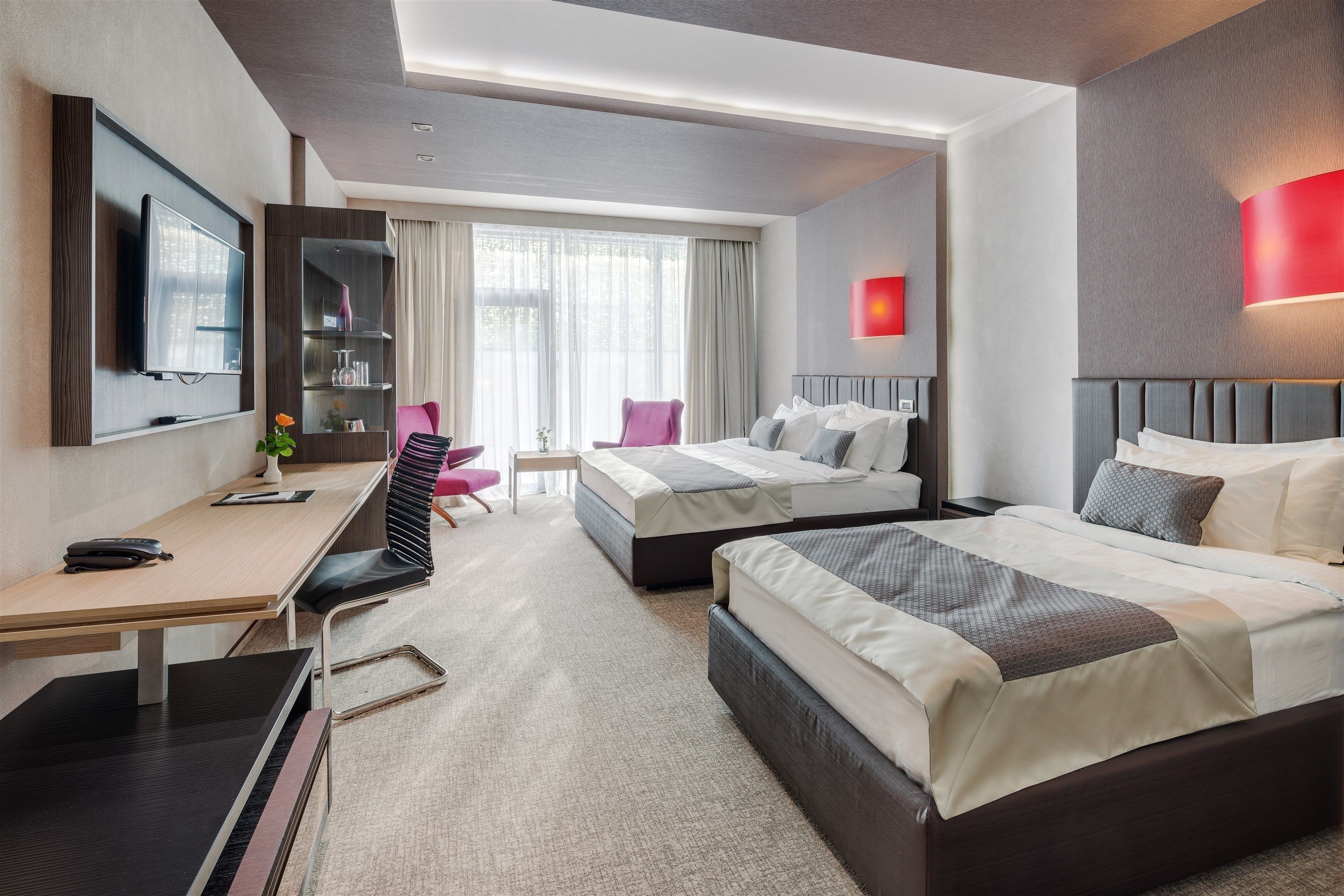 executive twin room, balcony, pool view | 1 bedroom, minibar, in-room safe, desk