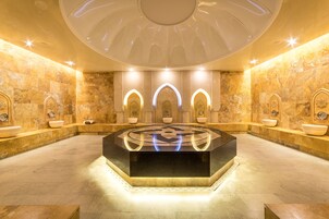 Couples treatment rooms, sauna, hot tub, steam room, Turkish bath