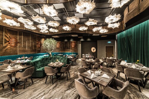 Sky Blue Hotel & Spa