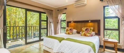 Room (Loerie) | 1 bedroom, premium bedding, memory foam beds, in-room safe