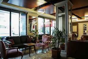 Terrace/patio - Enerji Hotel (Ankara)