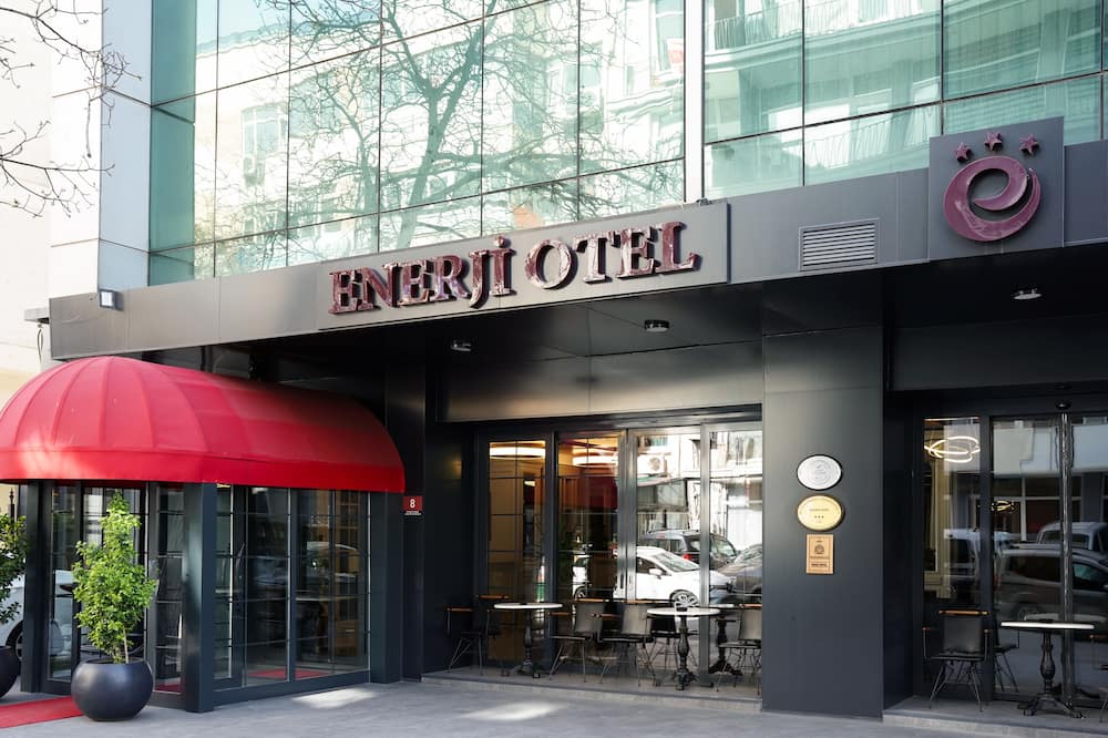 Enerji Hotel