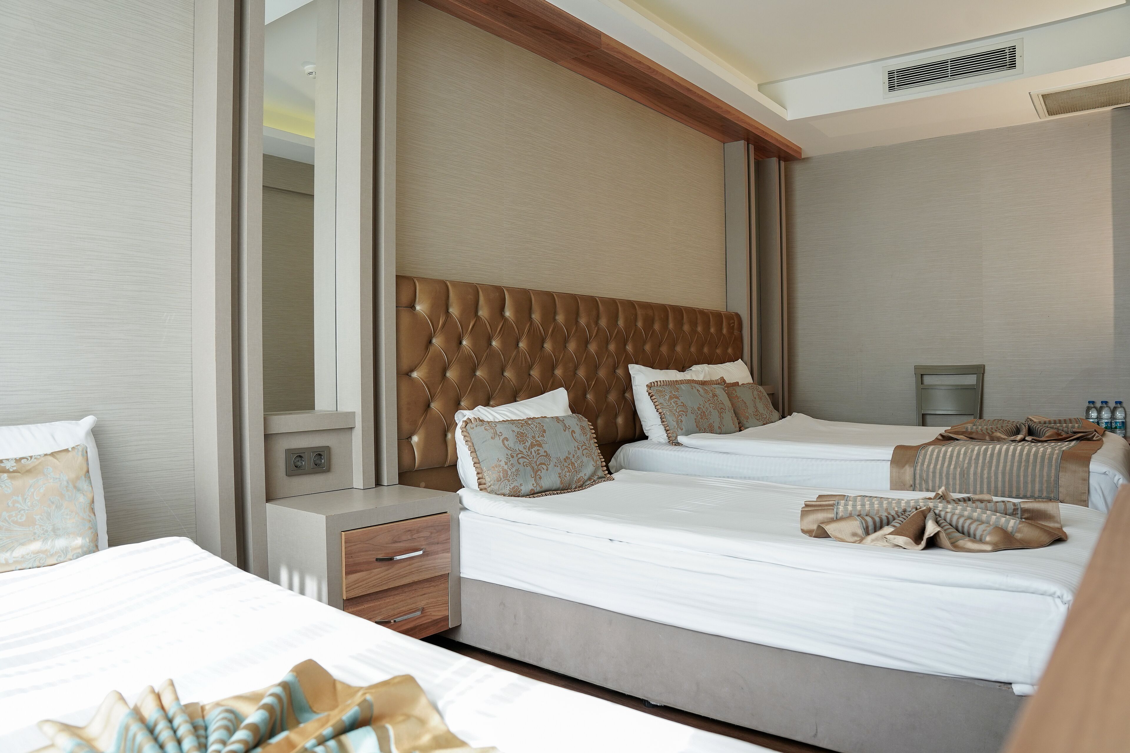 standard triple room | room amenity
