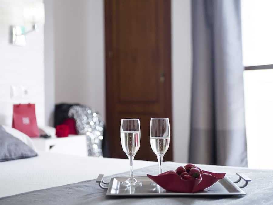 Superior Double Room, Terrace | Room service - dining