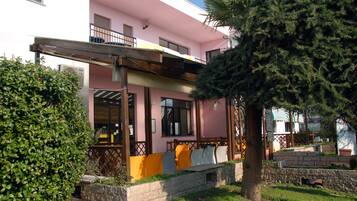 Außen-Kinderspielplatz