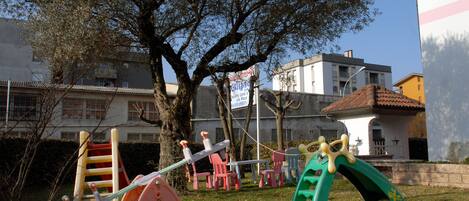 Children's play area - outdoor