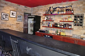 Bar (en el alojamiento)