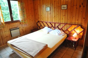 Bungalow, 3 Bedrooms | 3 bedrooms, cribs/infant beds, free WiFi