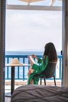 Executive Suite, Sea View | Pillowtop beds, in-room safe, individually decorated