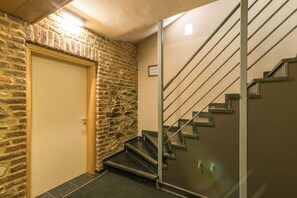 Hallway - Le Bon Voisin (Gedinne)