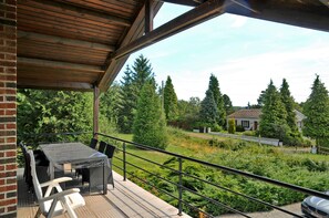 Bungalow, 2 Bedrooms, Garden Area | Terrace/patio