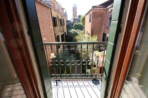 Exterior - SUNNY Ghetto canal (Venice)