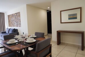 Suite – panorama, 2 soverom | Spisestue