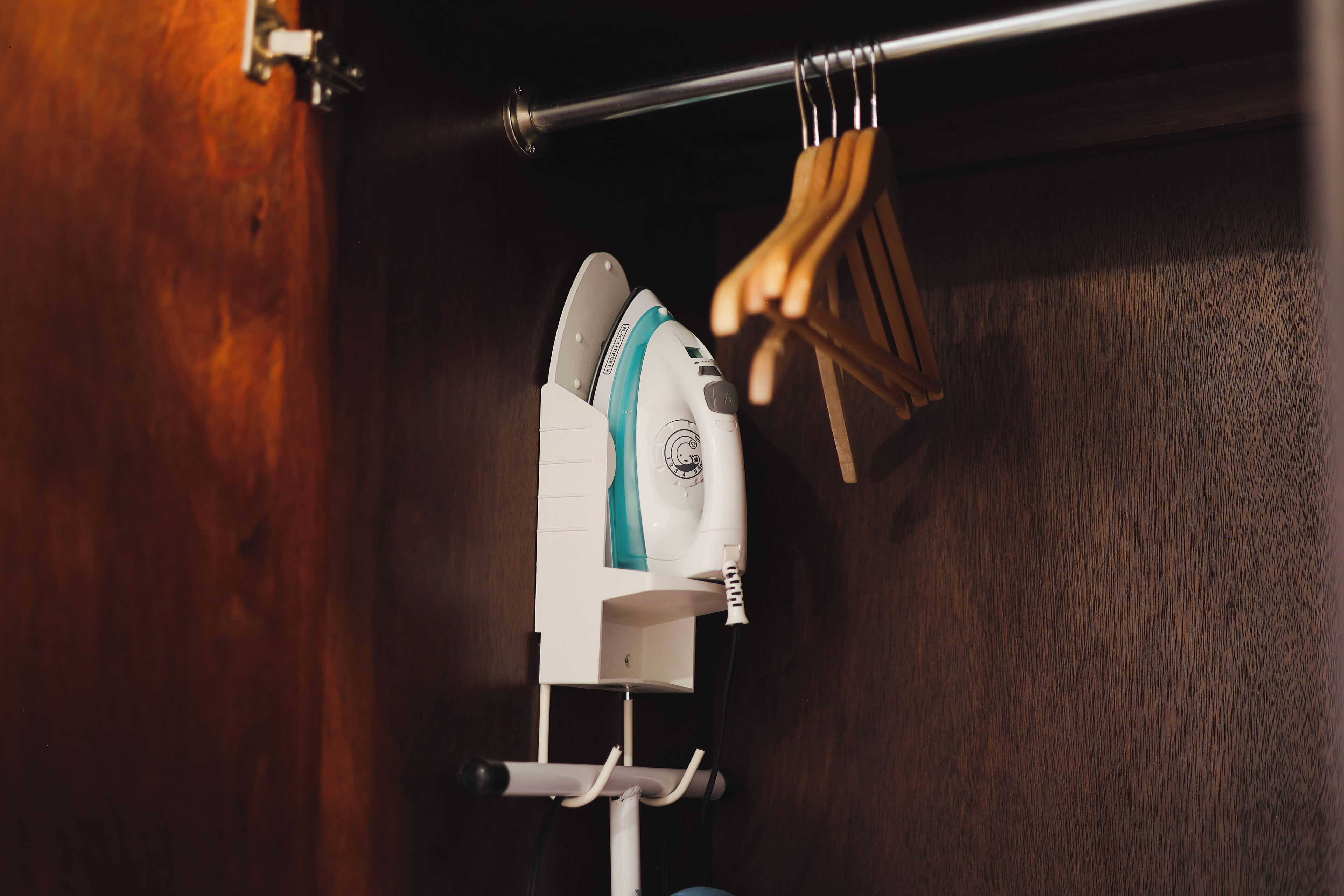 premium suite, 2 bedrooms | 2 bedrooms, in-room safe, laptop workspace, iron/ironing board